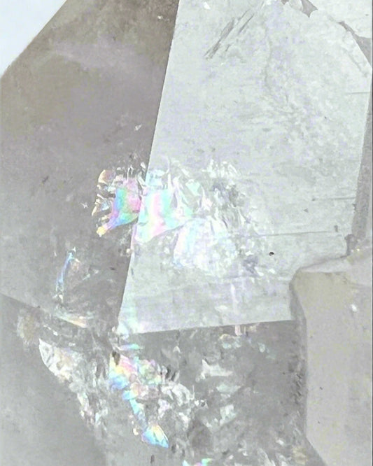 Clear quartz cluster formation with refractive inclusions. Brazil