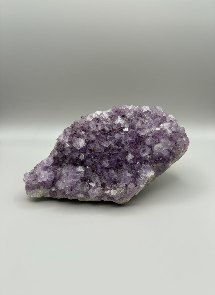 Amethyst slab cluster. Brazil.