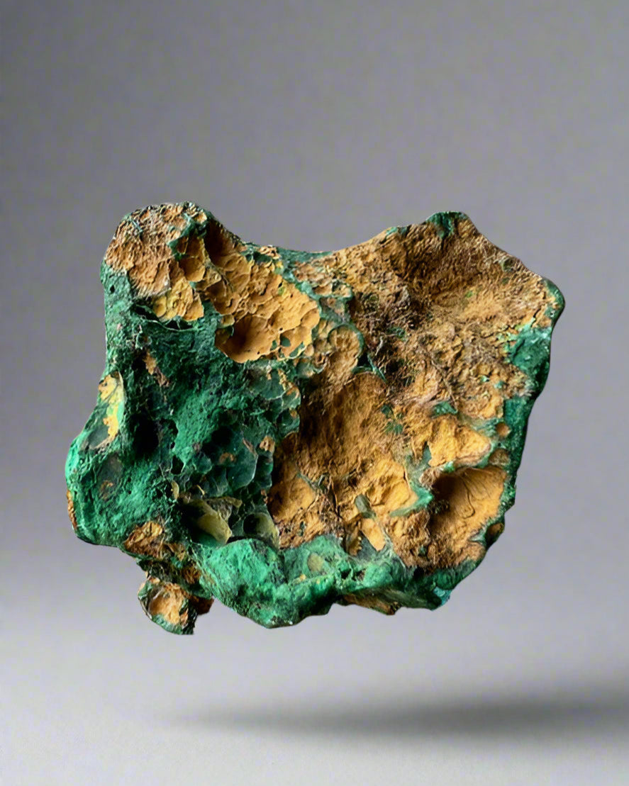 Malachite raw velvety specimen. Congo.