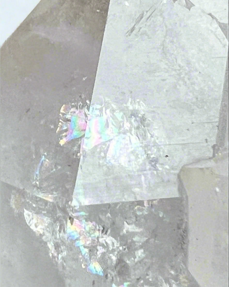 Clear quartz cluster formation with refractive inclusions. Brazil