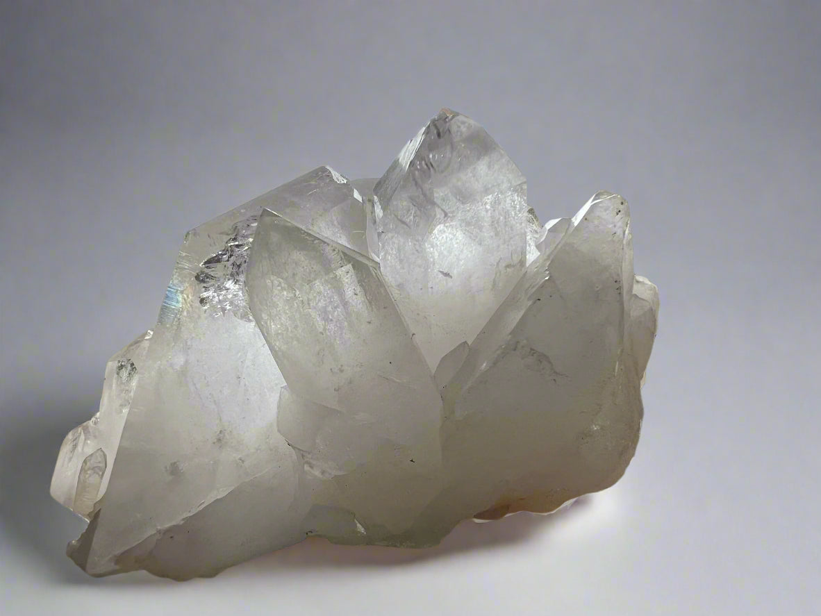 Clear quartz cluster formation with refractive inclusions. Brazil